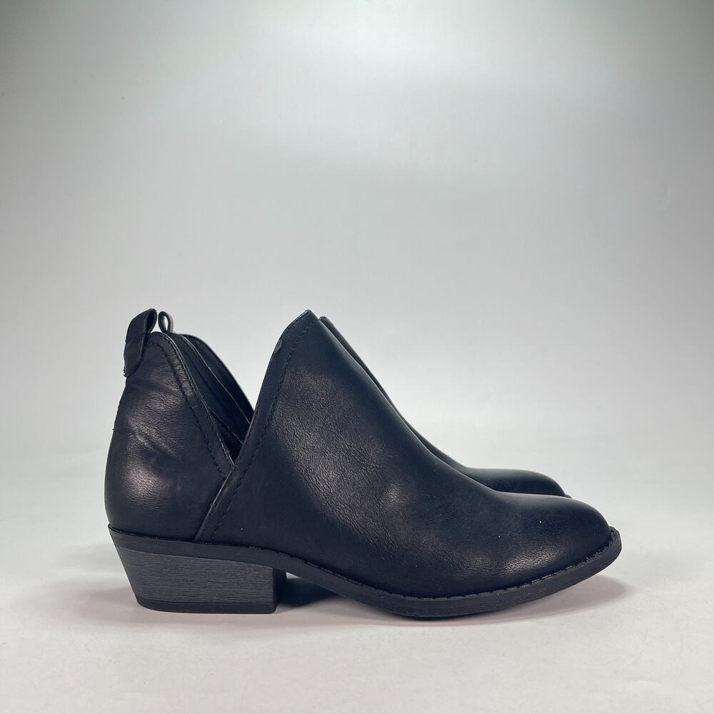 Universal Thread Nora Black V Cut Blocked Heels Ankle Booties Women's Size 6.5